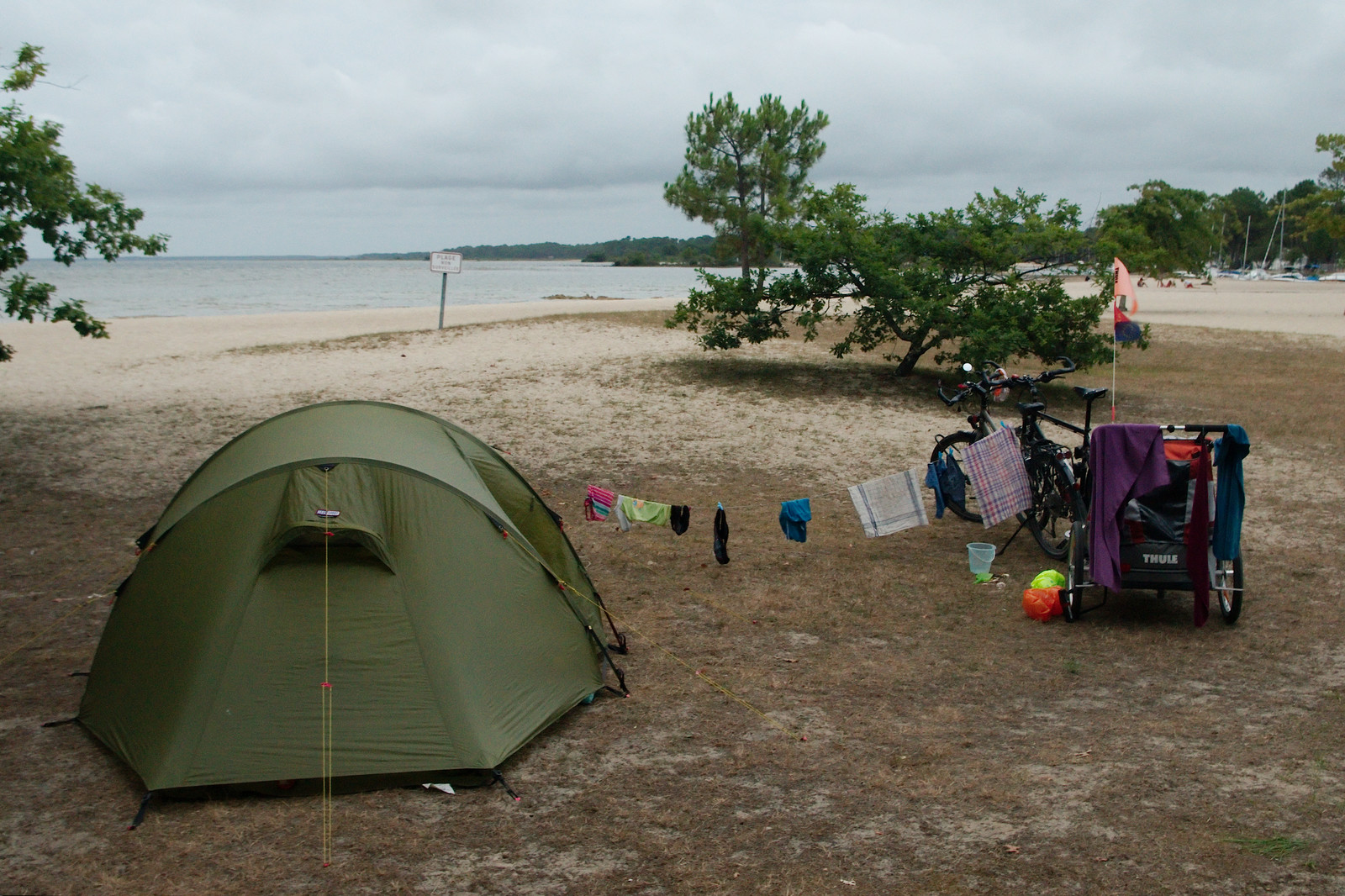 Camping sur la plage